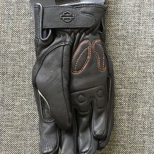 Harley-Davidson Other - Harley Davidson Women’s Leather Riding Gloves XS Harley-Davidson Other - Harley Davidson Women’s Leather Riding Gloves XS